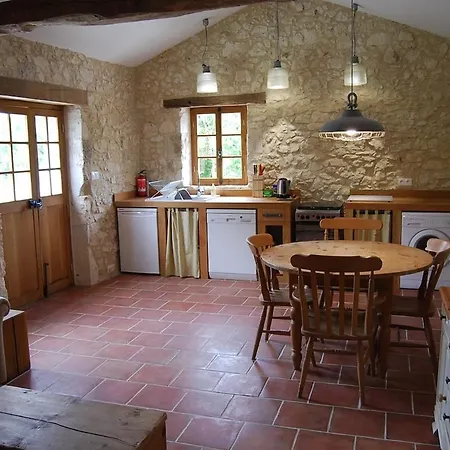 Le Perchoir, Private Pool And Peaceful French Holiday home Saint-Eutrope-de-Born